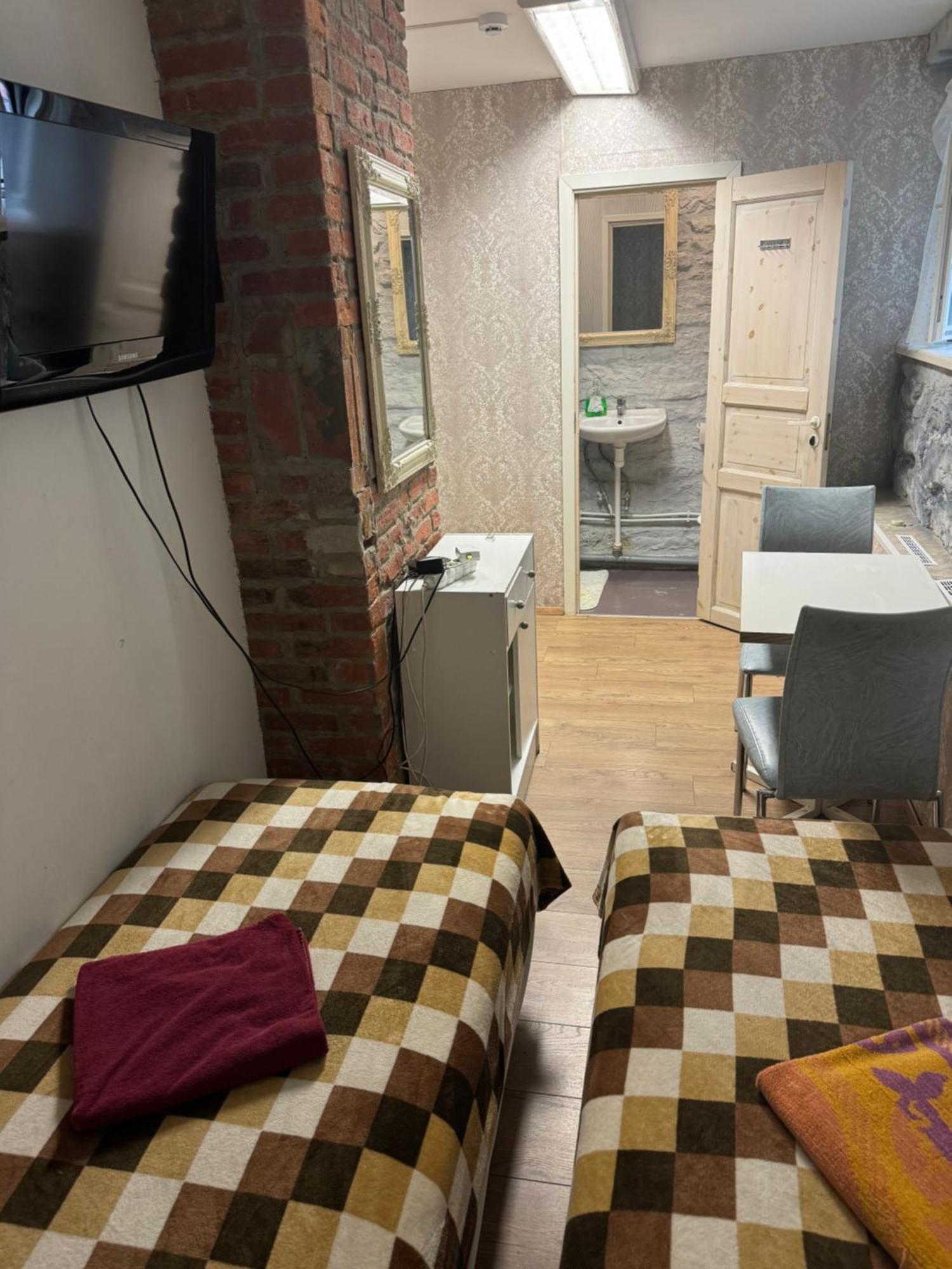 Sueda Hostel Tallinn Exterior photo